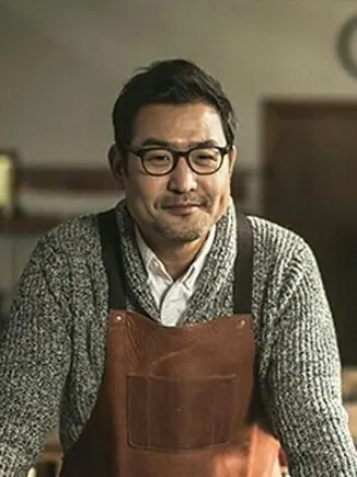 달엔터테인먼트 중년 남자모델 SM-2003