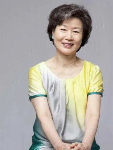 달엔터테인먼트 시니어 여자모델 GM-2001
